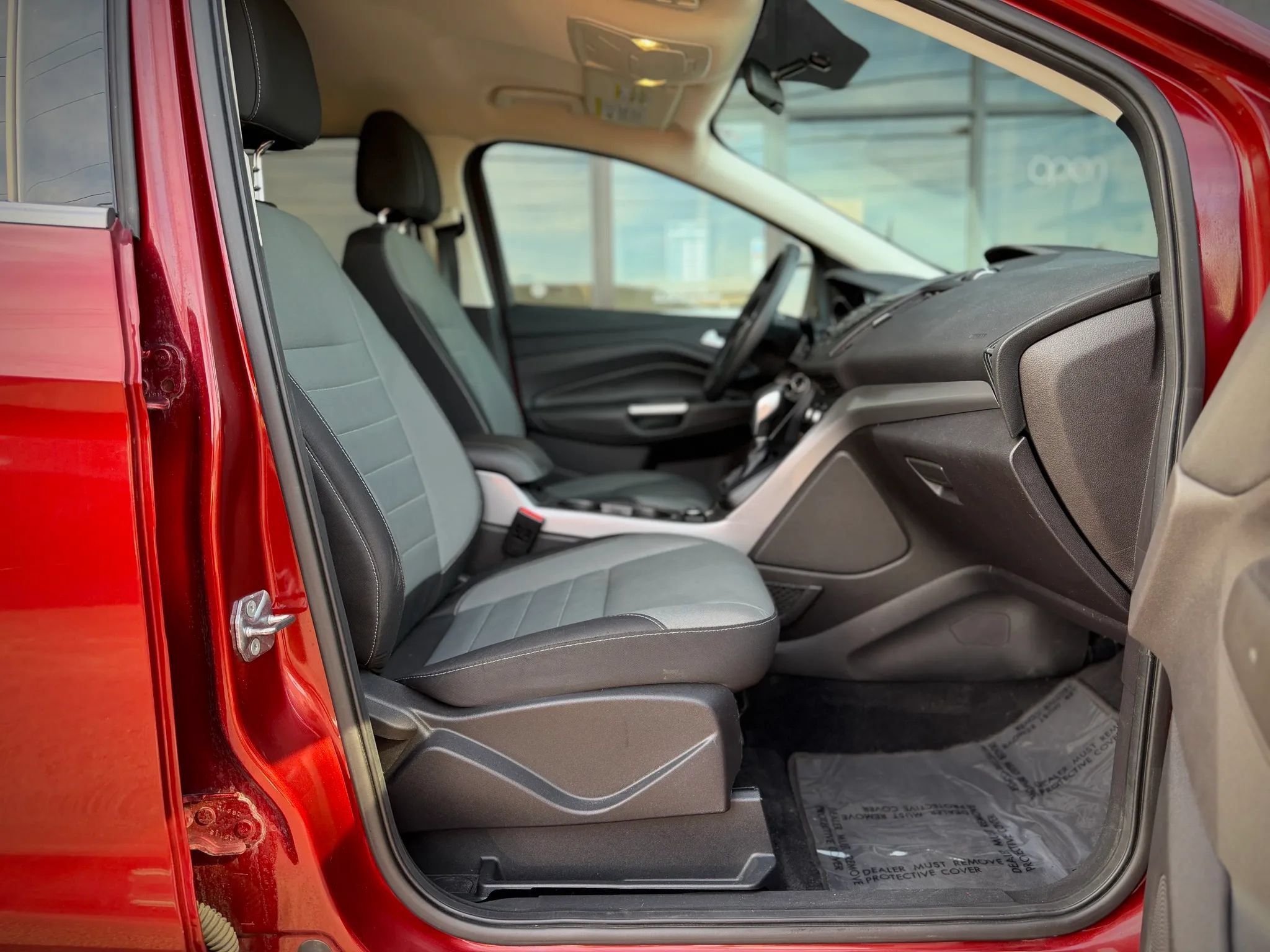 Used 2016 Ford Escape SE FWD image 17