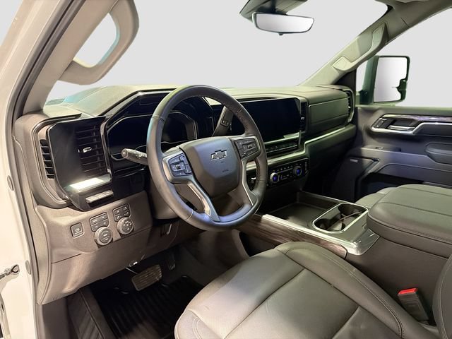 Used 2025 Chevrolet Silverado 2500 LTZ w/ Trail Boss Package AWD/4WD image 9