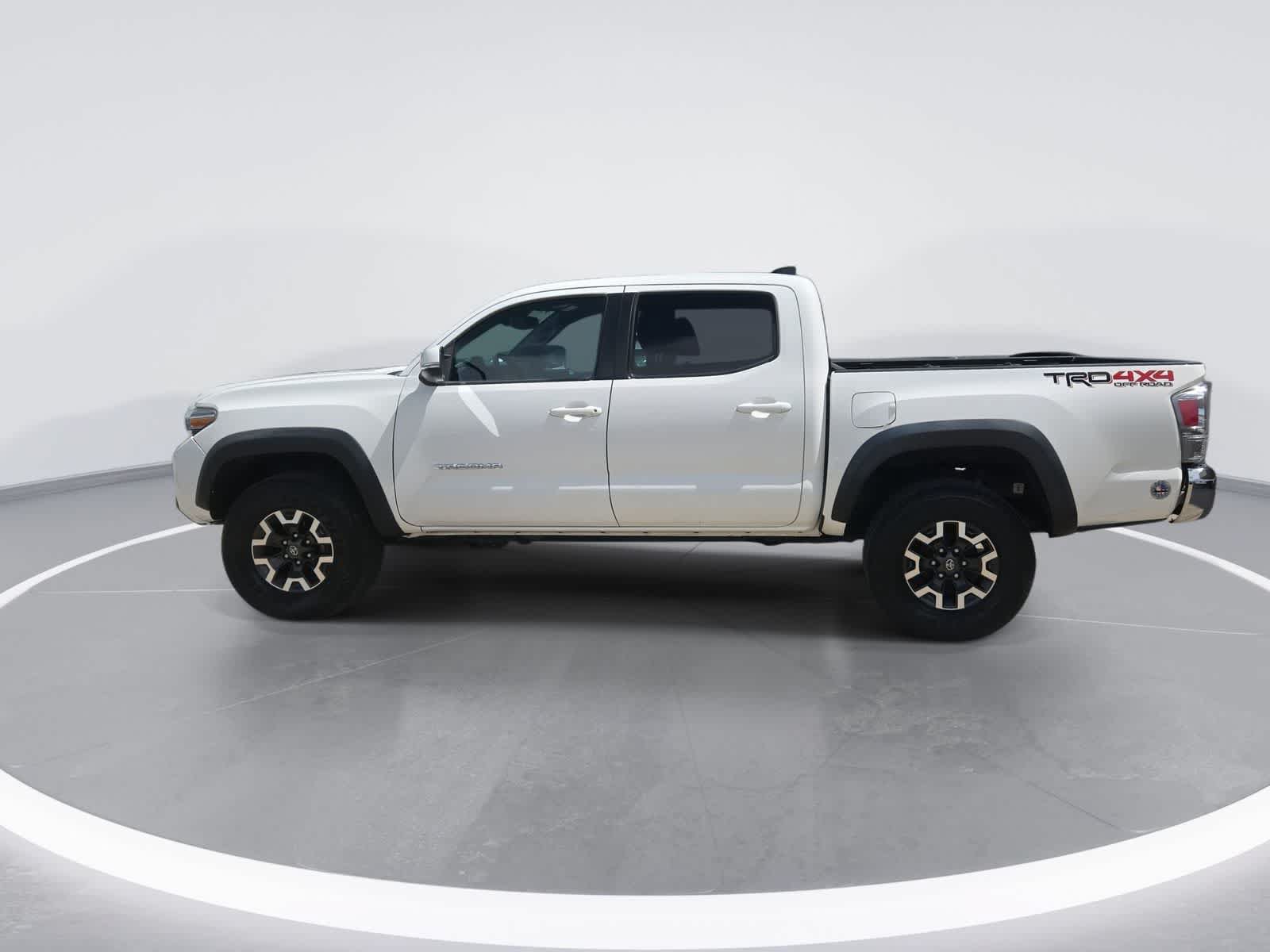Used 2020 Toyota Tacoma TRD Off-Road AWD/4WD image 5