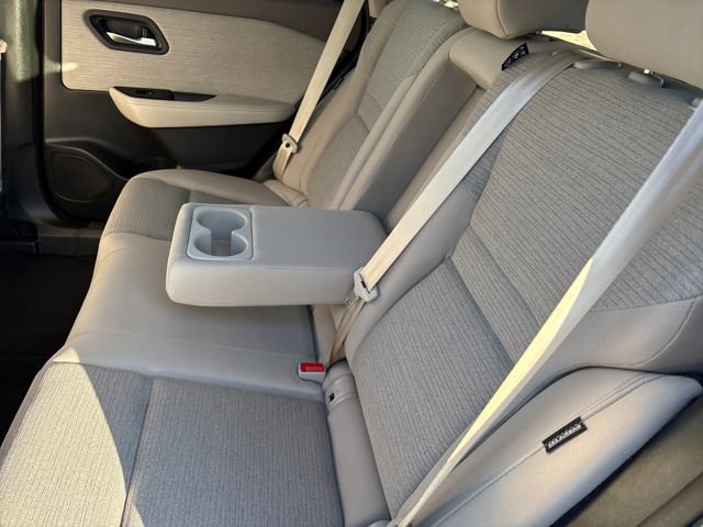 Certified 2022 Nissan Rogue SV image 10