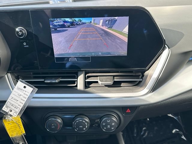Used 2026 Chevrolet Trax LS FWD image 35