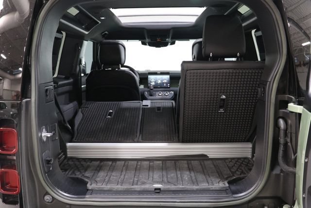 Used 2023 Land Rover Defender 110 75th Limited Edition AWD/4WD image 31