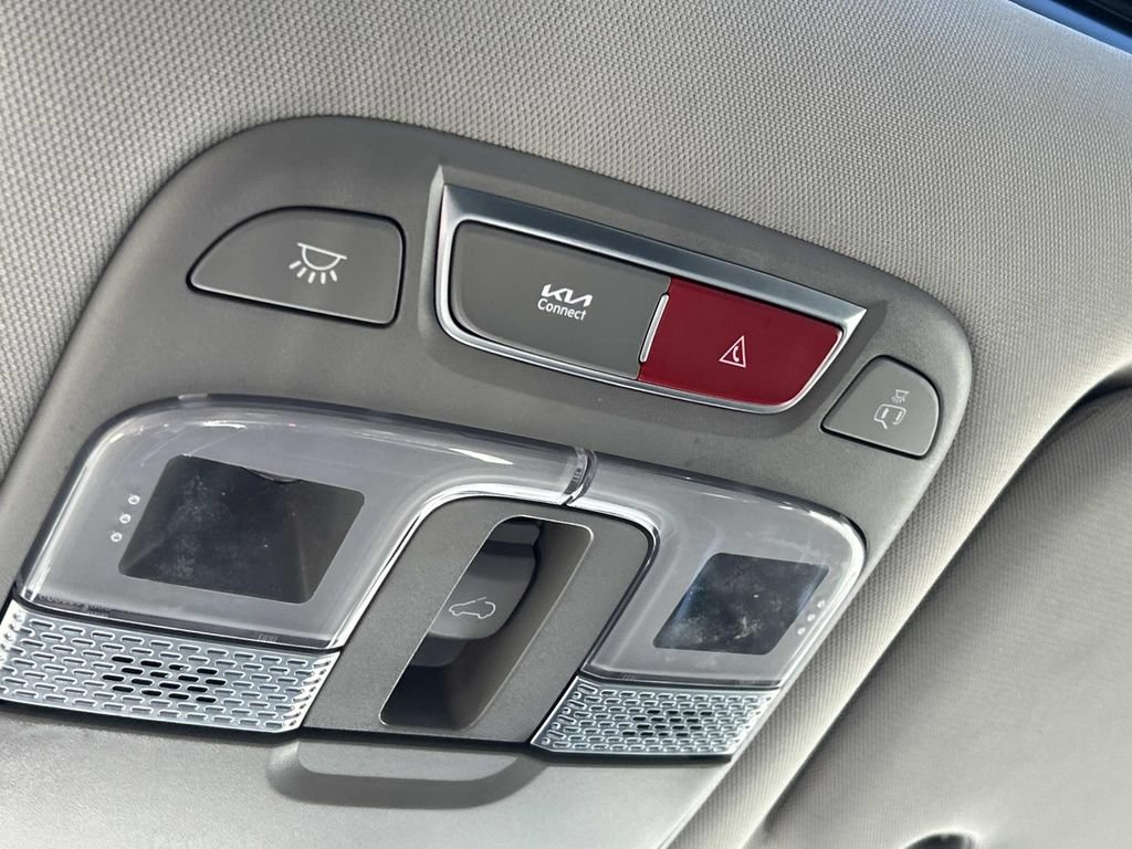 Used 2025 Kia Telluride S AWD/4WD image 41