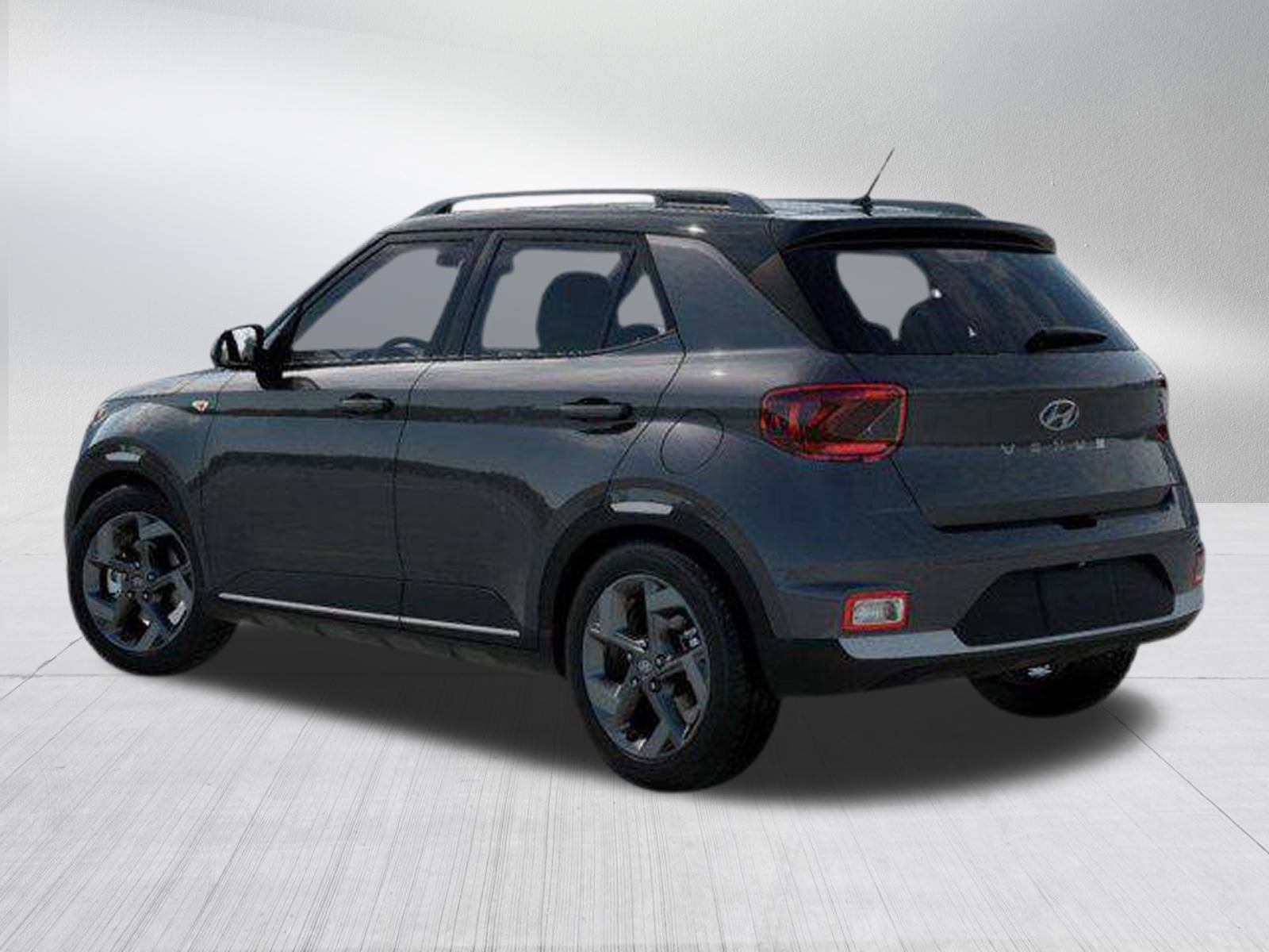 New 2026 Hyundai Venue SEL FWD image 5