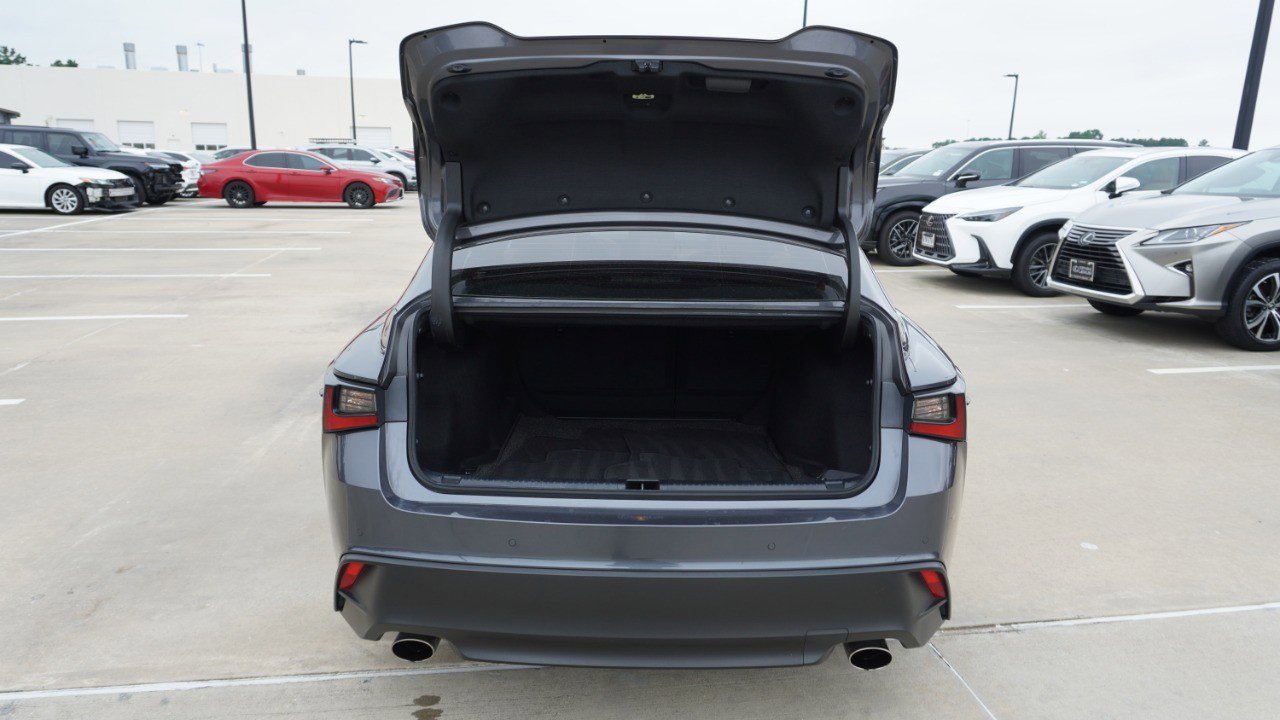 Certified 2024 Lexus IS 300 w/ Comfort Package RWD image 39