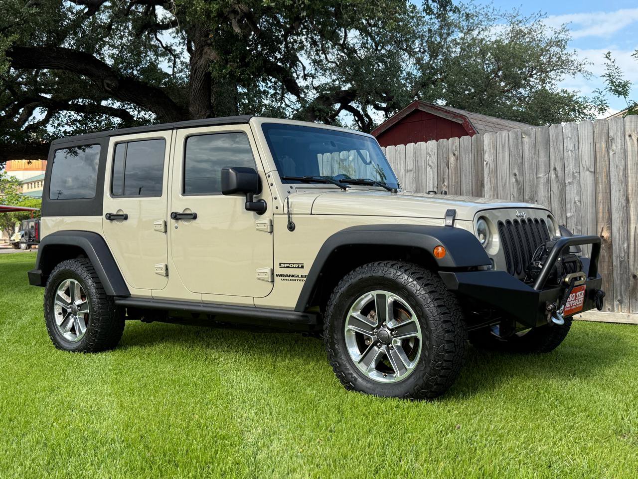 Used 2017 Jeep Wrangler Unlimited Sport image 1