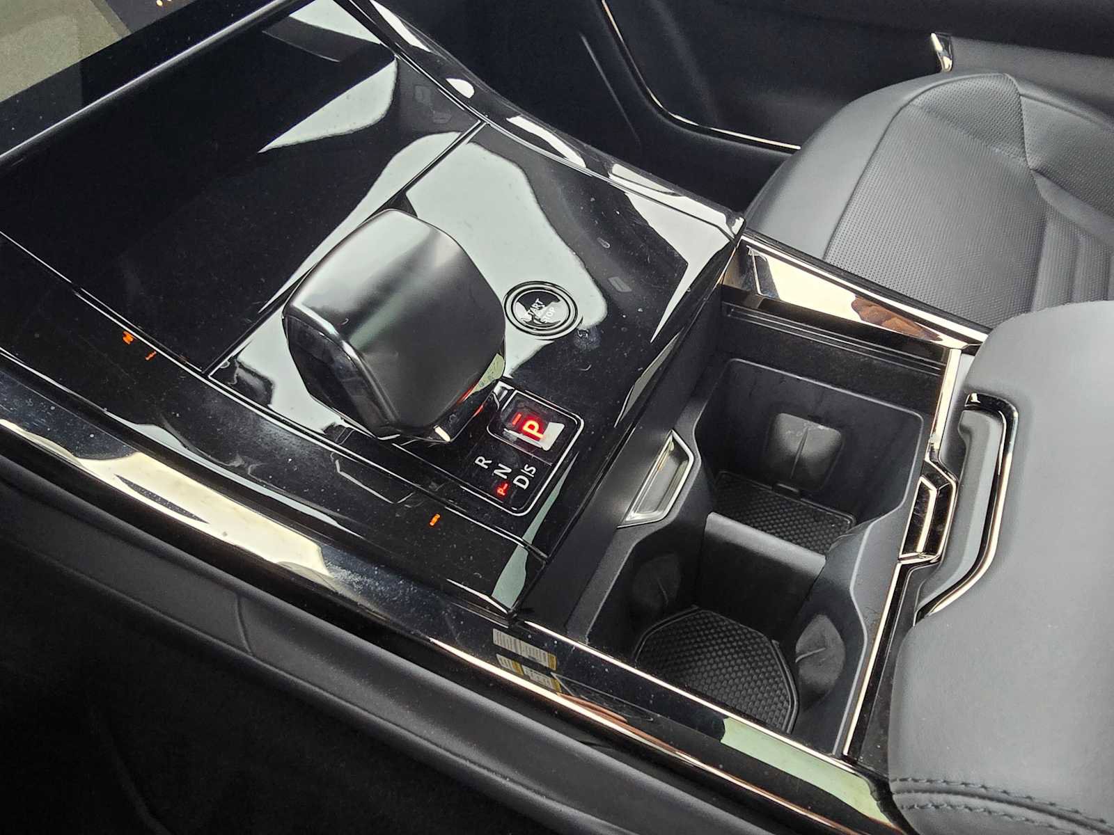 Used 2024 Land Rover Range Rover Sport image 31