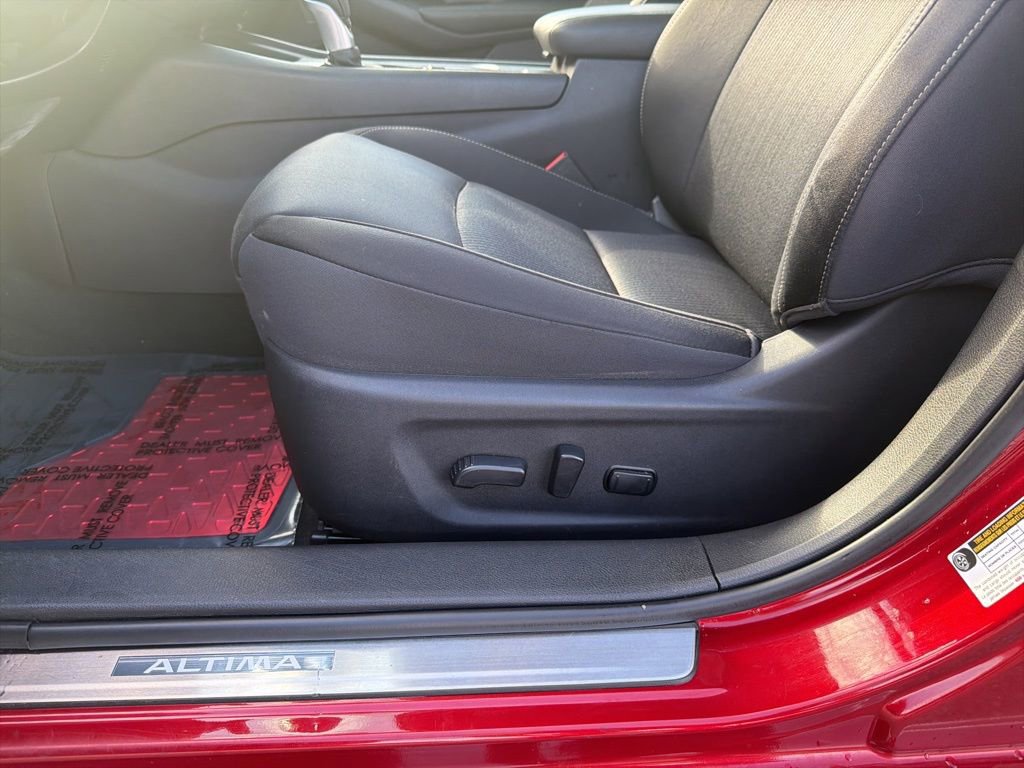 Used 2019 Nissan Altima 2.5 SV image 15