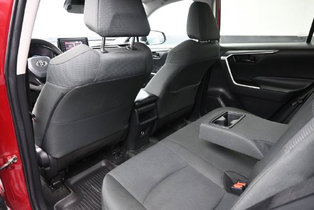 Certified 2021 Toyota RAV4 LE AWD/4WD image 15