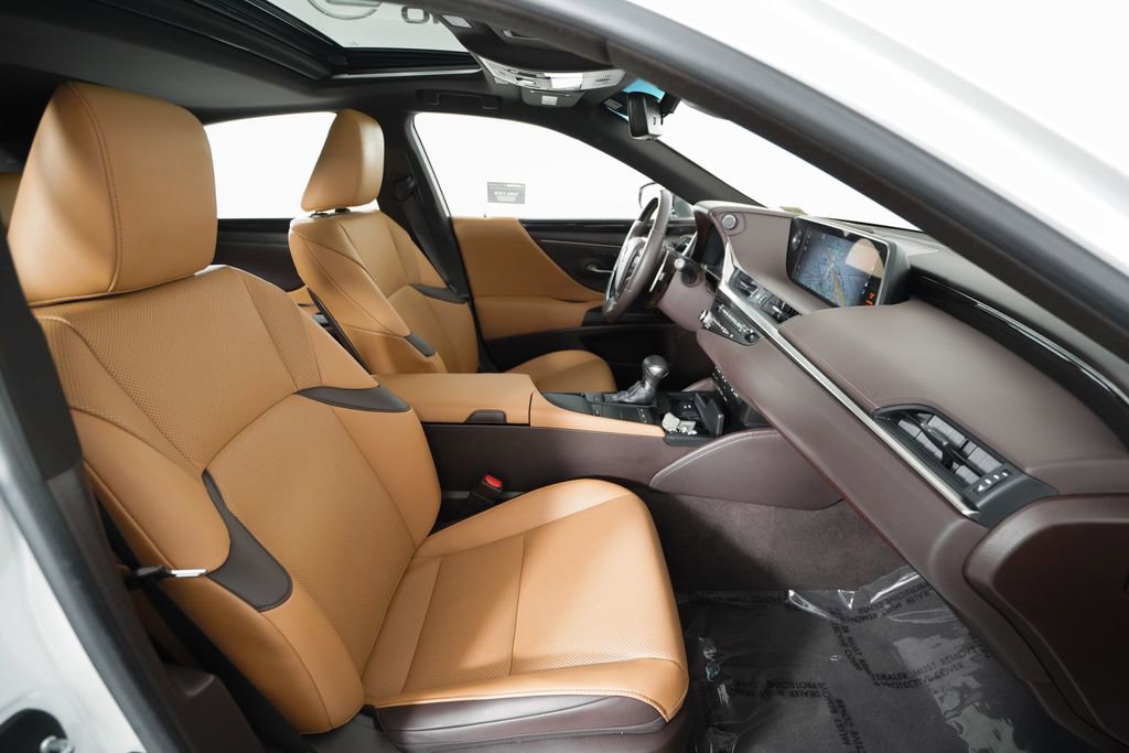 Certified 2021 Lexus ES 350 w/ Premium Package FWD image 19