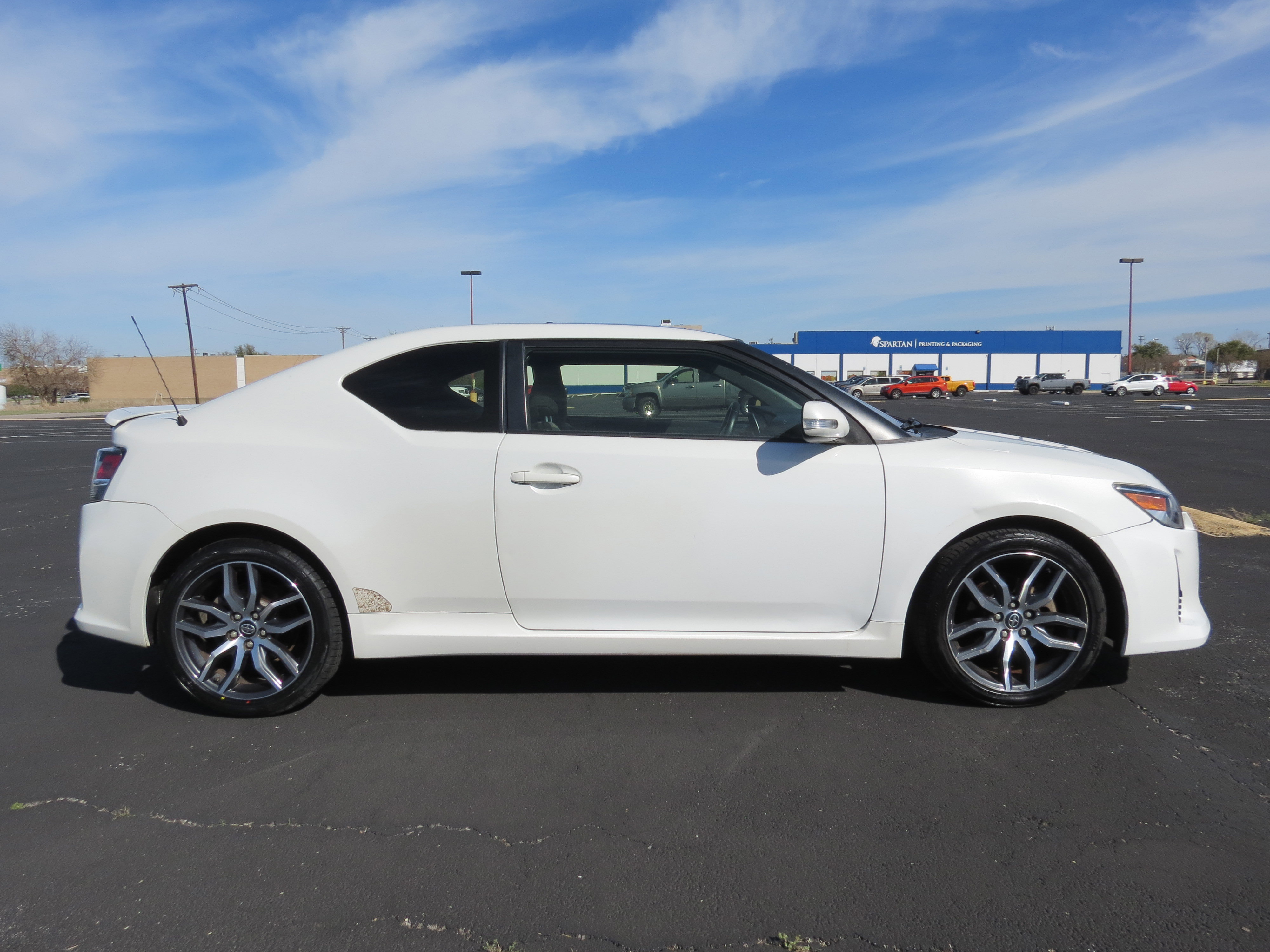 Used 2016 Scion tC 2dr HB Man (Natl) image 4