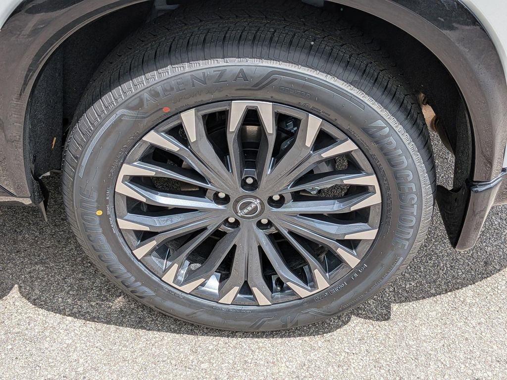 New 2026 Nissan Rogue Platinum AWD/4WD image 13
