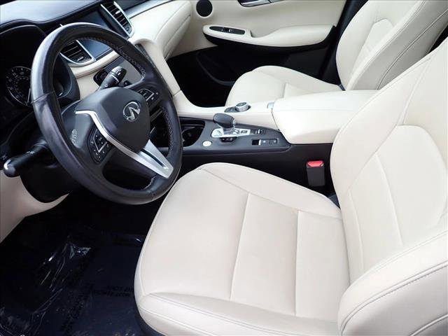 Used 2020 INFINITI QX50 Luxe w/ Navigation Package image 10