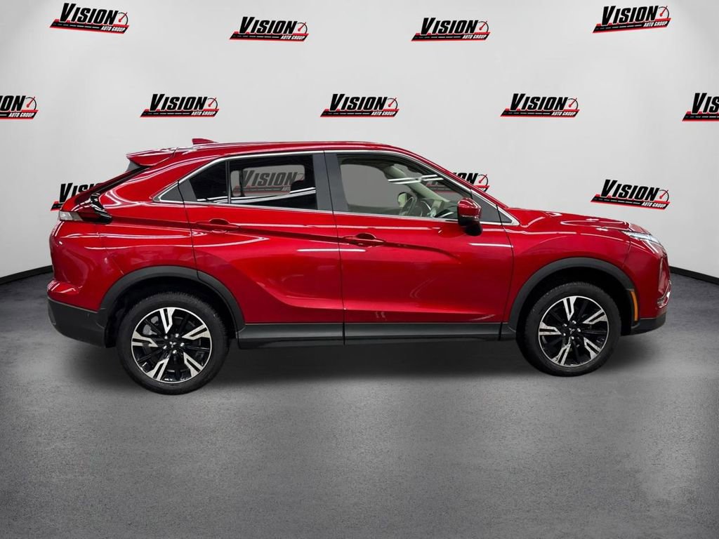 Used 2024 Mitsubishi Eclipse Cross SE image 4