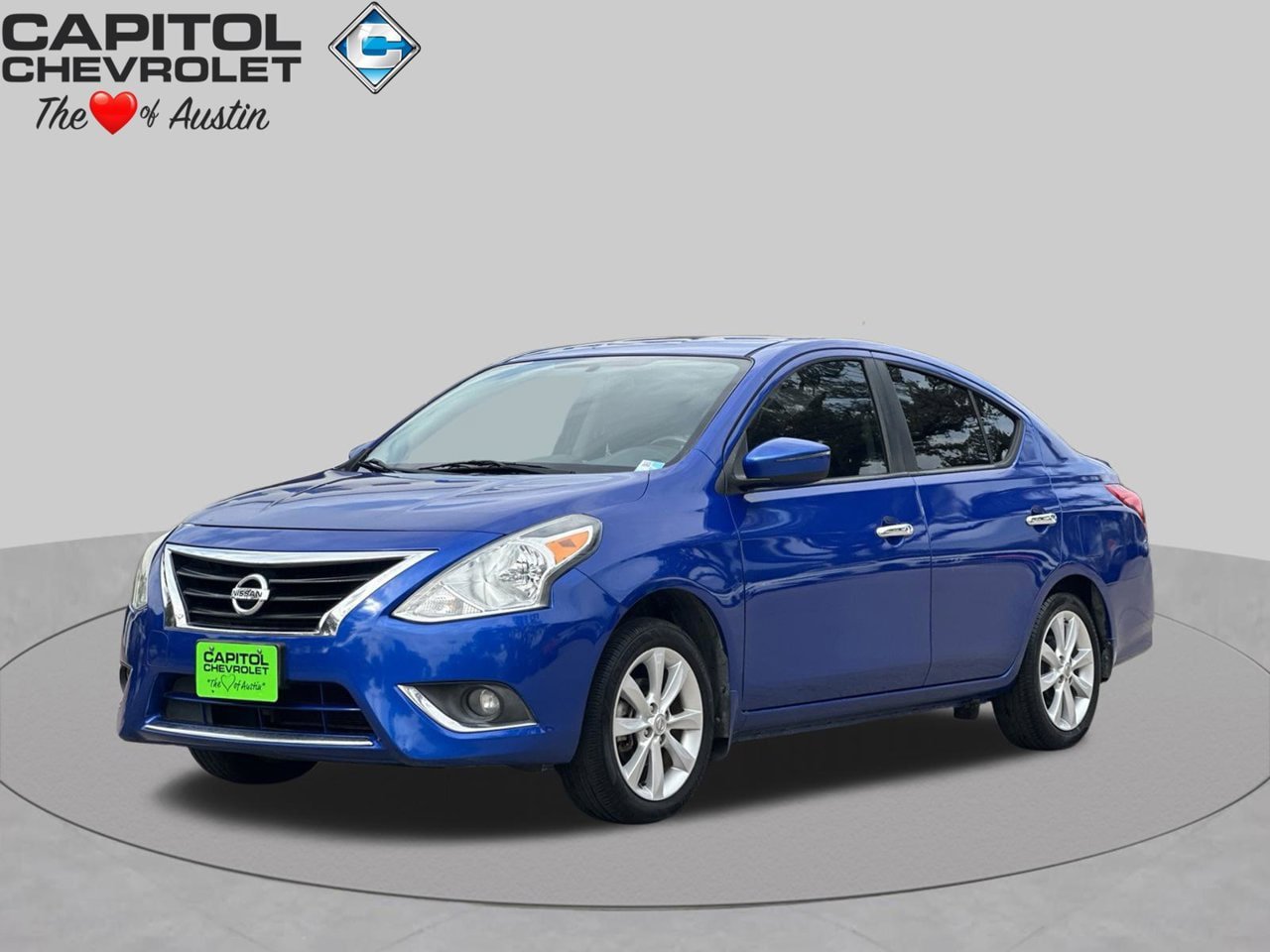 Used 2016 Nissan Versa FWD image 1