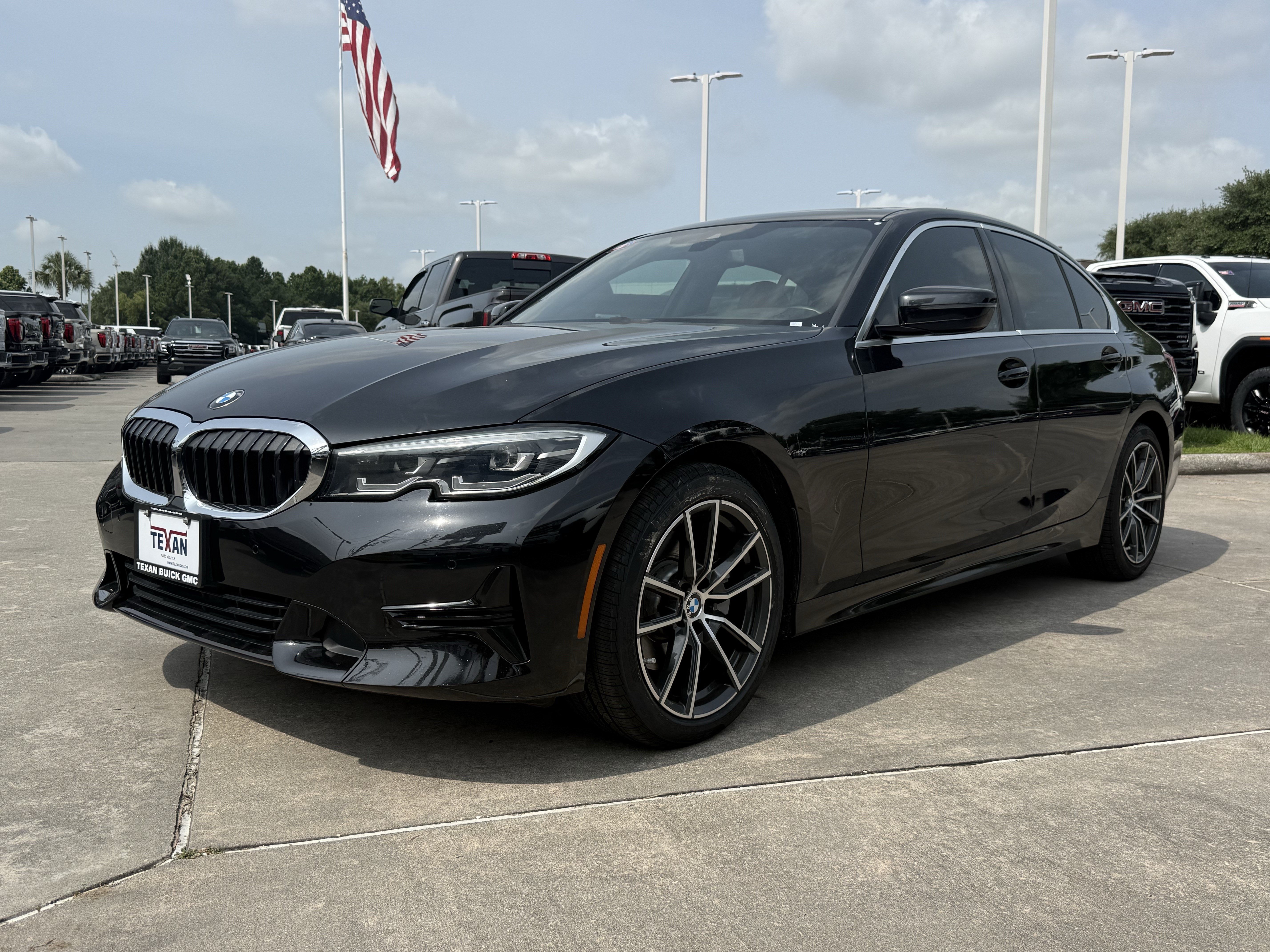 Used 2019 BMW 330i Sedan w/ Premium Package RWD image 9