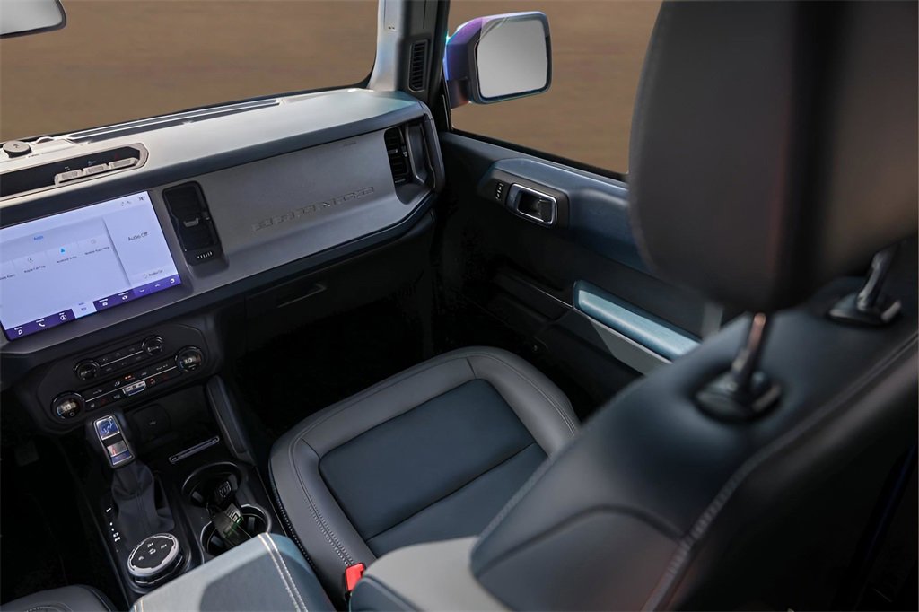 Used 2024 Ford Bronco Outer Banks image 29