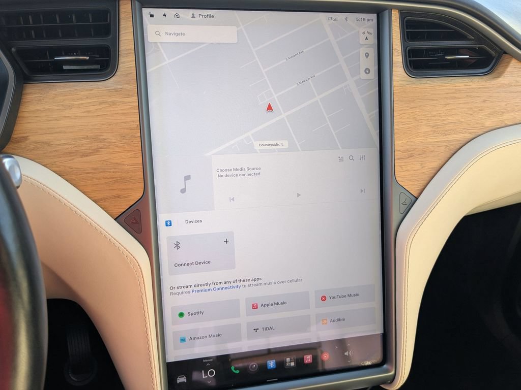 Used 2018 Tesla Model X 75D AWD/4WD image 19