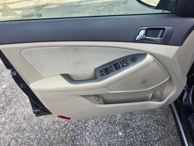 Used 2013 Kia Optima LX image 11