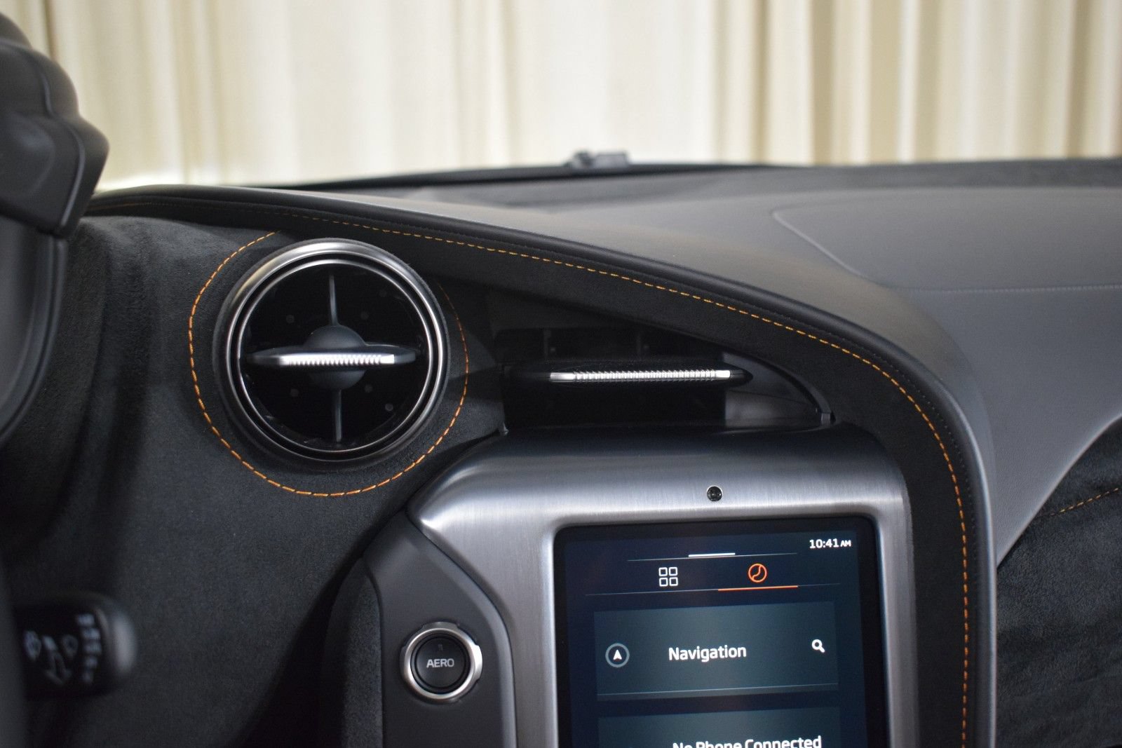 Used 2024 McLaren 750S Spider RWD image 30