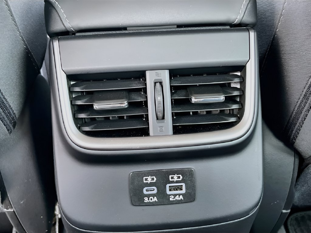 Used 2025 Subaru Legacy Premium AWD/4WD image 24
