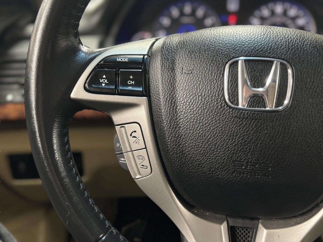 Used 2011 Honda Crosstour EX-L image 34