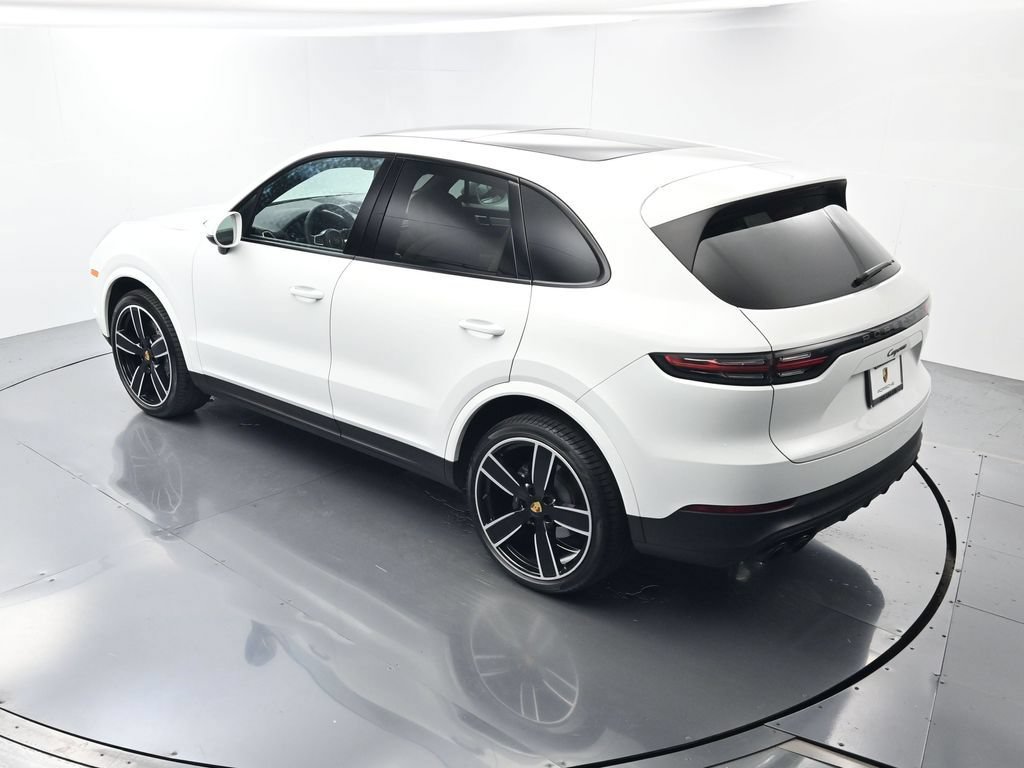 Certified 2023 Porsche Cayenne Platinum Edition AWD/4WD image 36