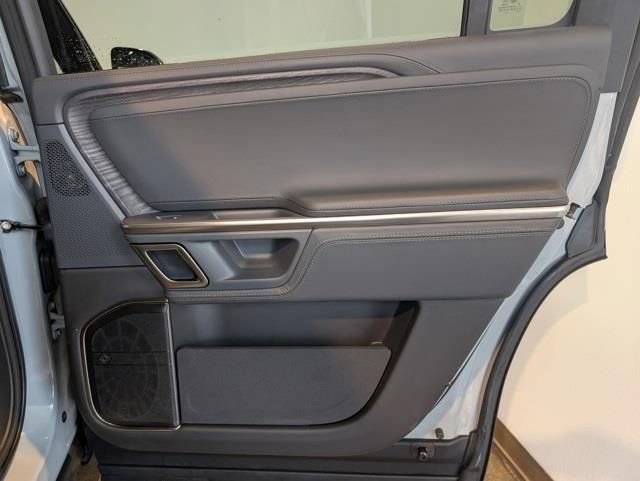 Used 2024 Rivian R1S Adventure image 26