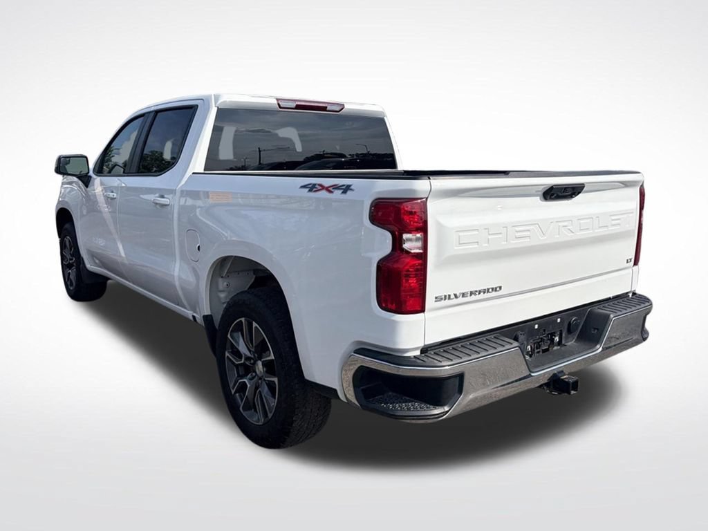 Used 2024 Chevrolet Silverado 1500 LT AWD/4WD image 3