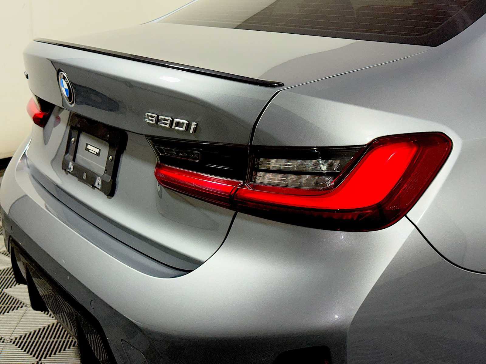Certified 2023 BMW 330i xDrive Sedan w/ M Sport Package AWD/4WD image 27