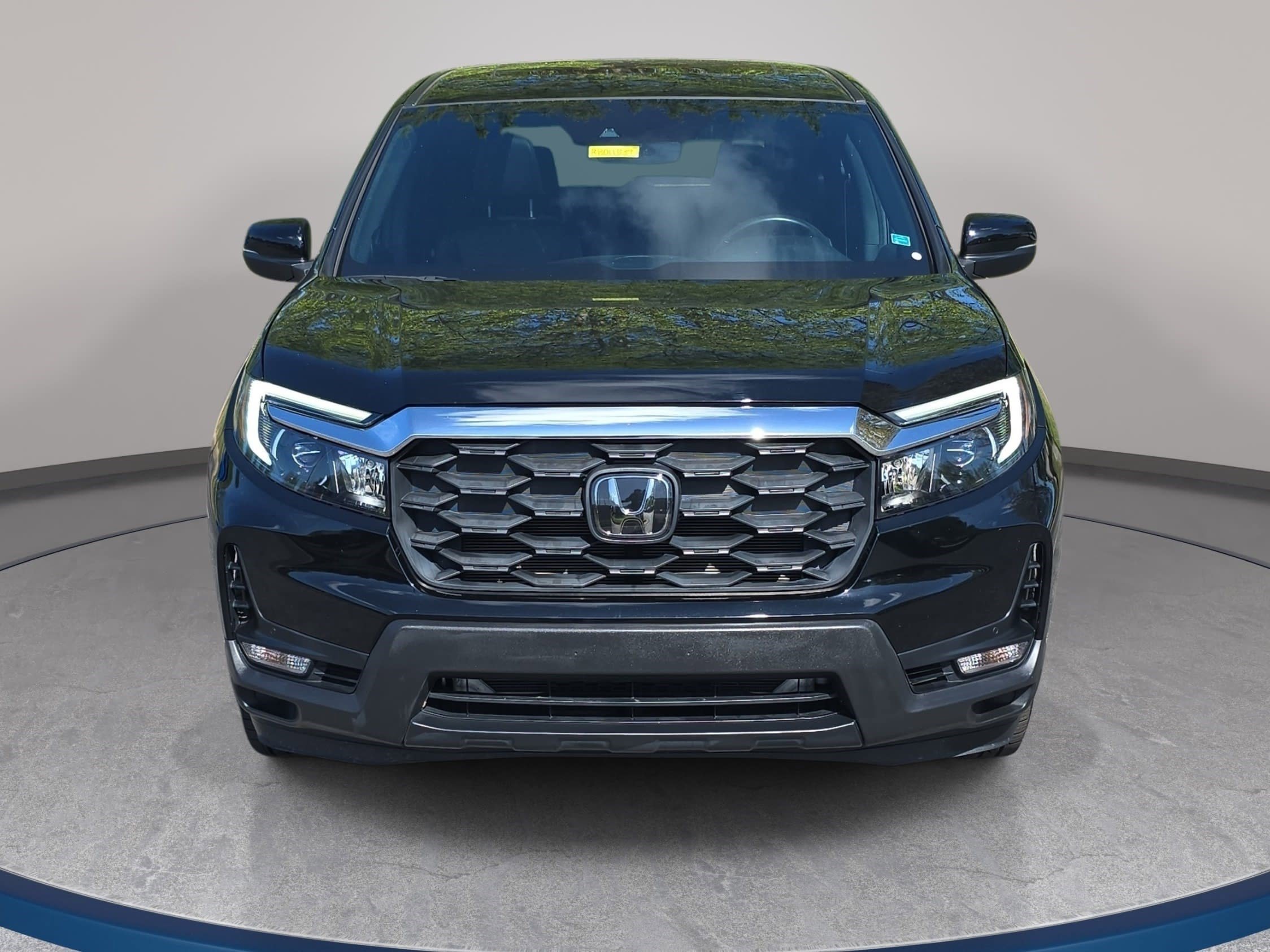 Used 2024 Honda Passport EX-L image 2