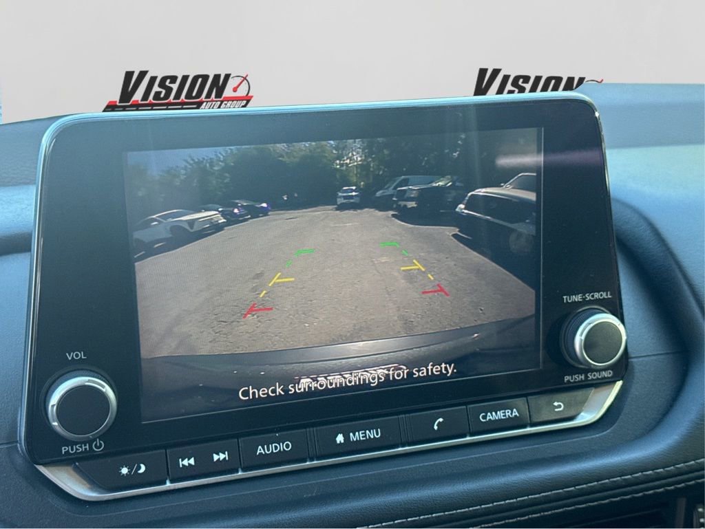 Used 2023 Nissan Rogue S image 18