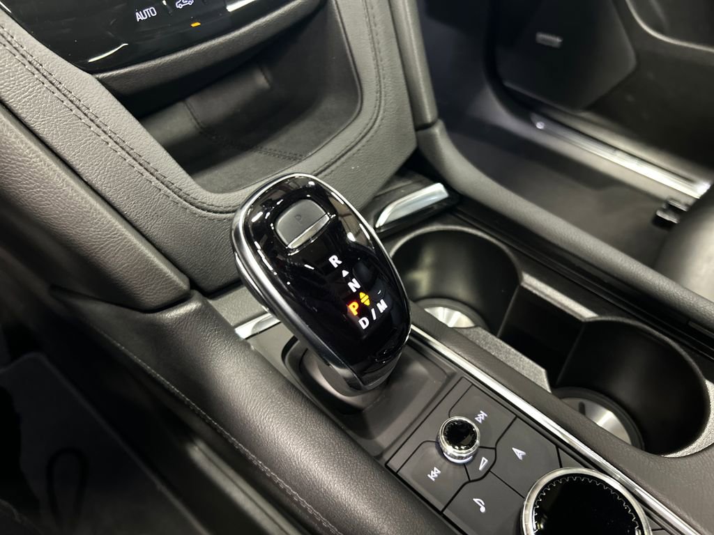 Used 2025 Cadillac XT5 Premium Luxury AWD/4WD image 25