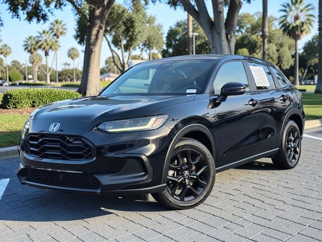 Used 2023 Honda HR-V Sport image 2