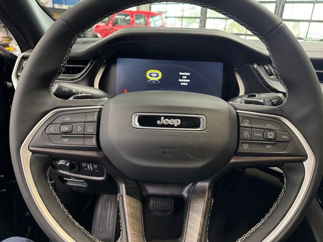New 2026 Jeep Grand Cherokee Altitude AWD/4WD image 19