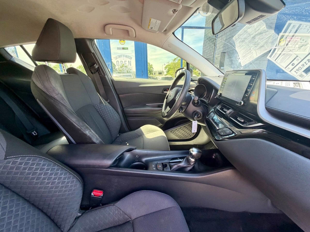 Used 2021 Toyota C-HR LE FWD image 19