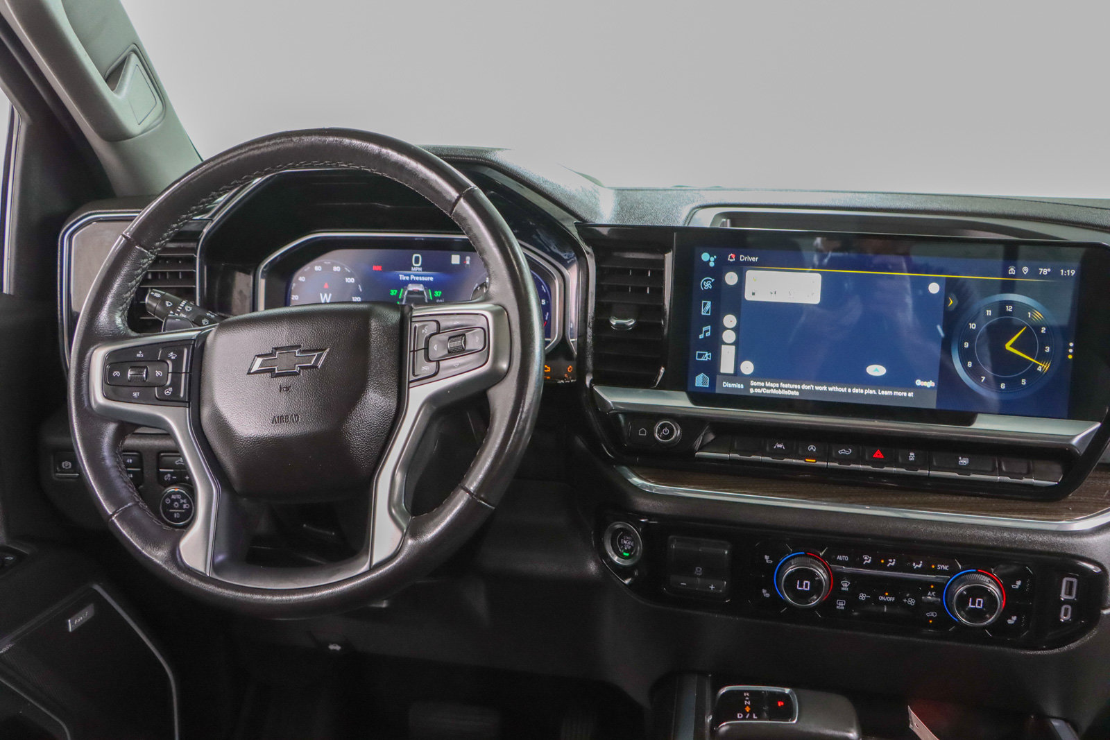 Used 2023 Chevrolet Silverado 1500 RST w/ Redline Edition AWD/4WD image 19