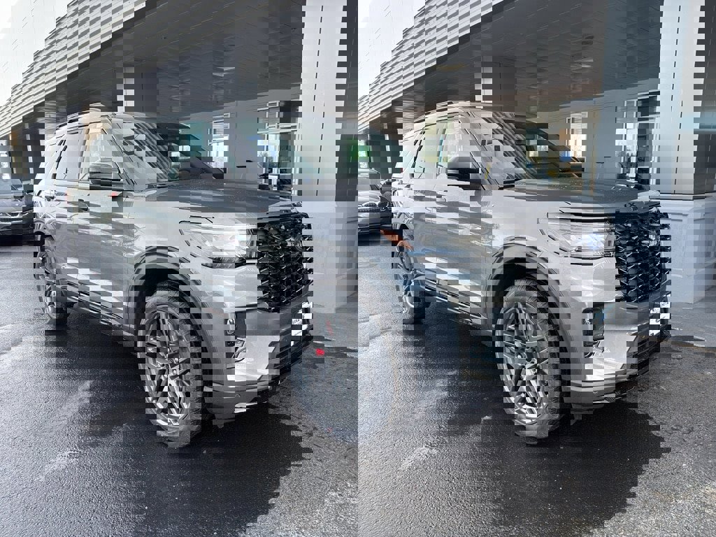 New 2026 Ford Explorer ST-Line w/ ST-Line Street Pack