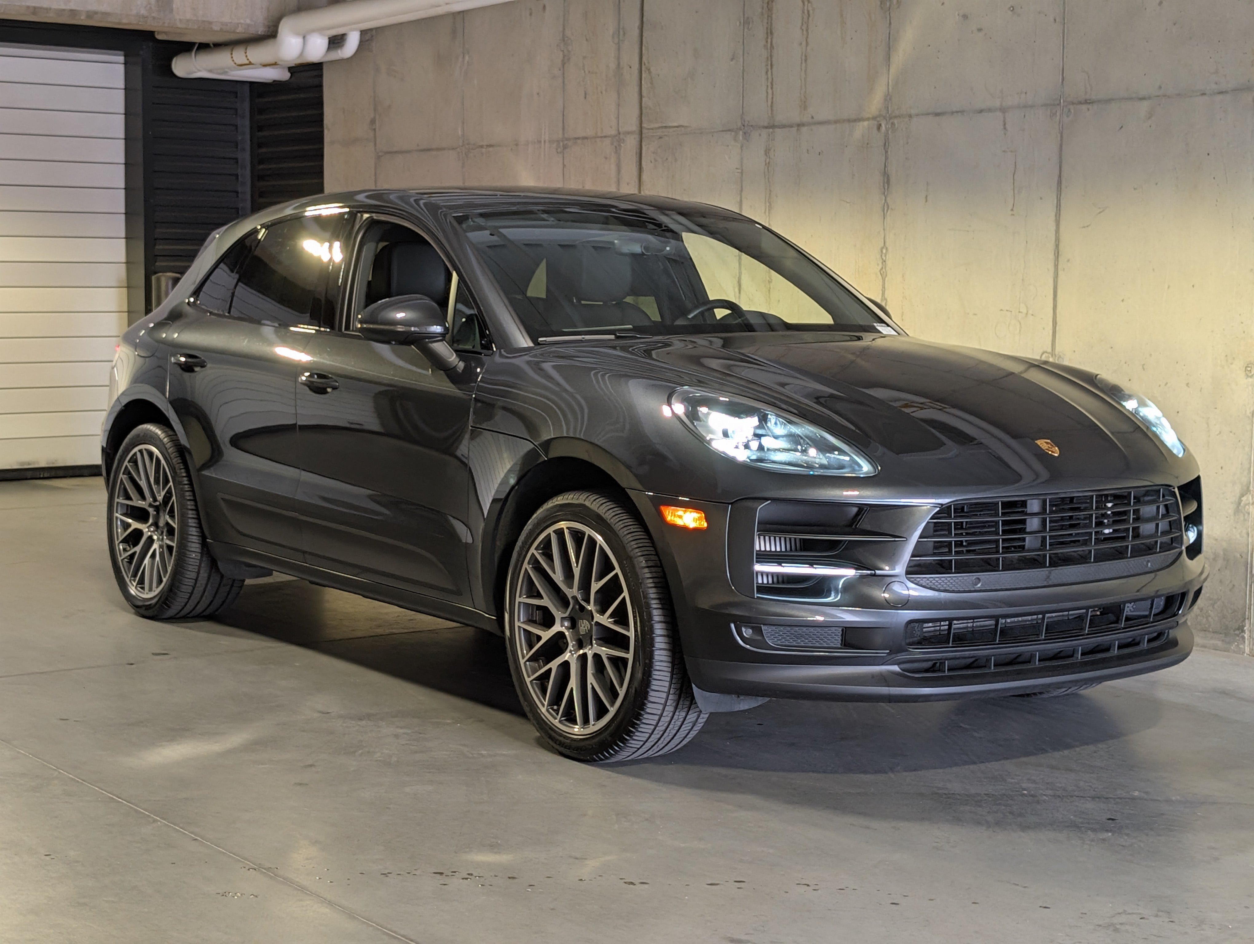Certified 2021 Porsche Macan S AWD/4WD image 11
