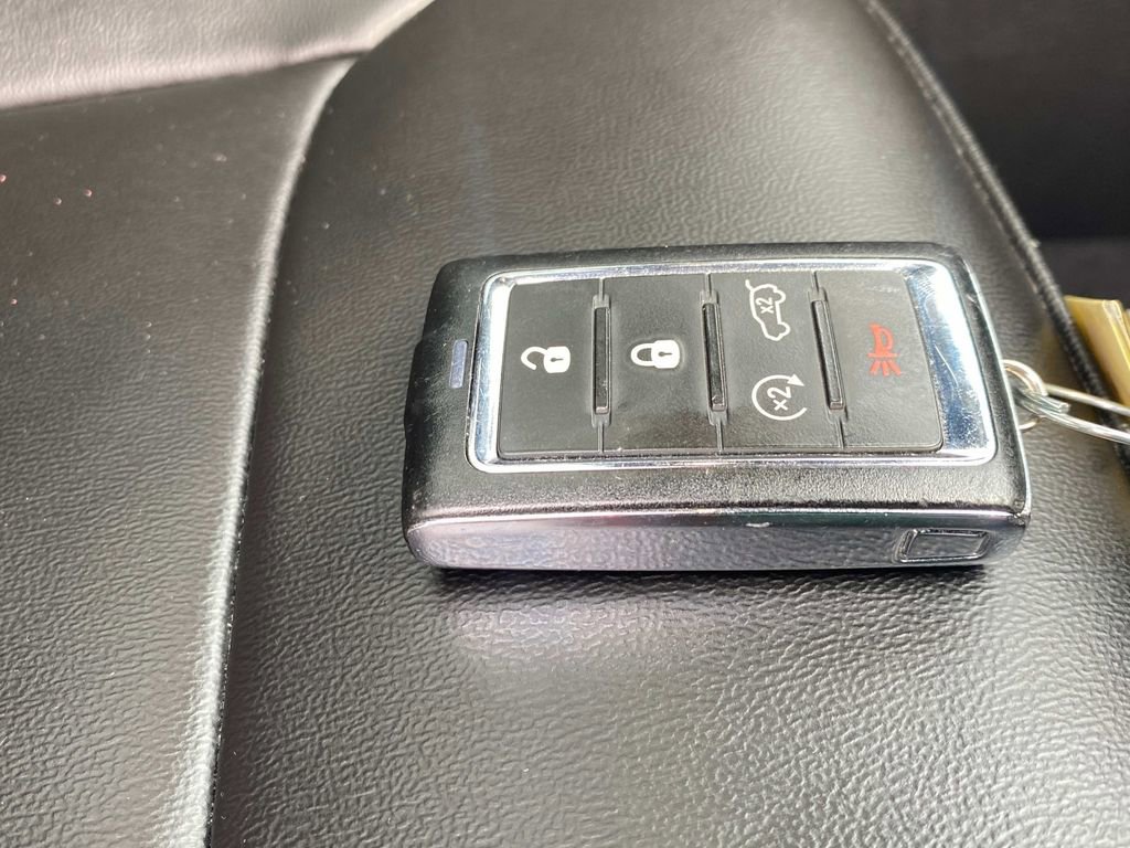 Used 2024 Jeep Grand Cherokee Limited 4xe image 9