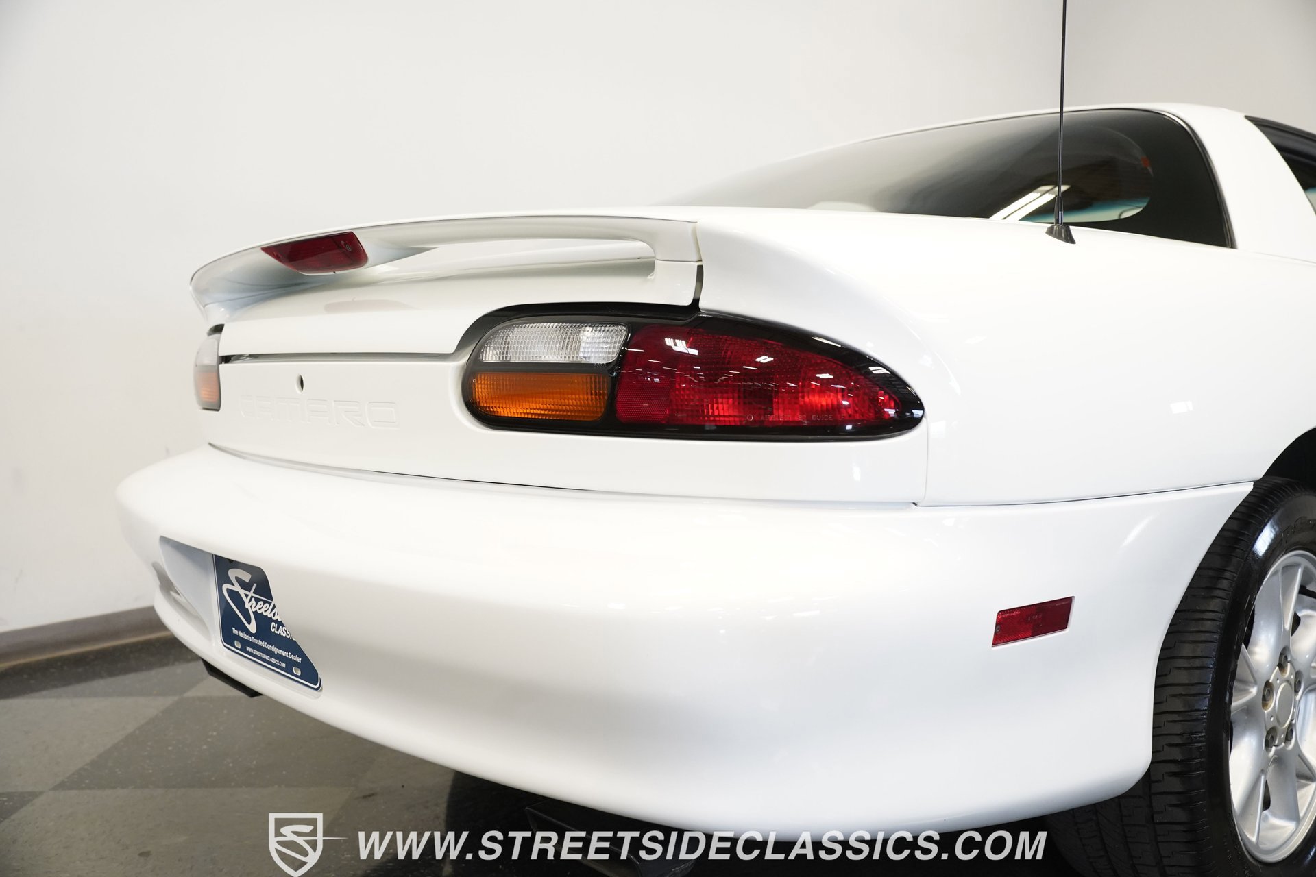 Used 2001 Chevrolet Camaro Z28 w/ Preferred Equipment Group image 28