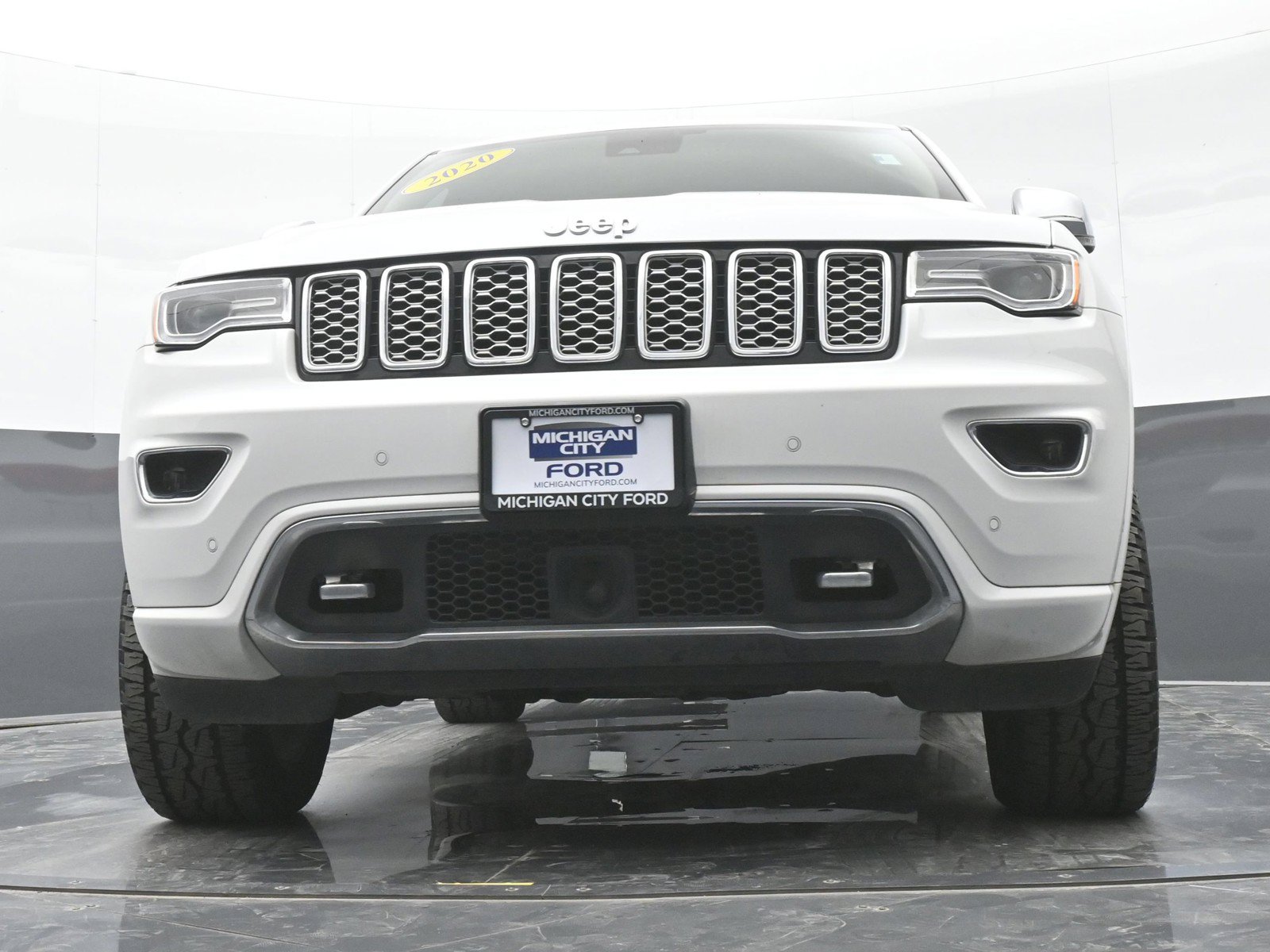 Used 2020 Jeep Grand Cherokee Overland AWD/4WD image 42