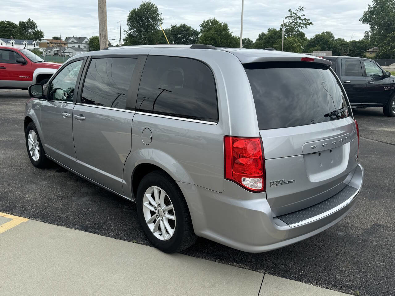 Used 2018 Dodge Grand Caravan SXT FWD image 8