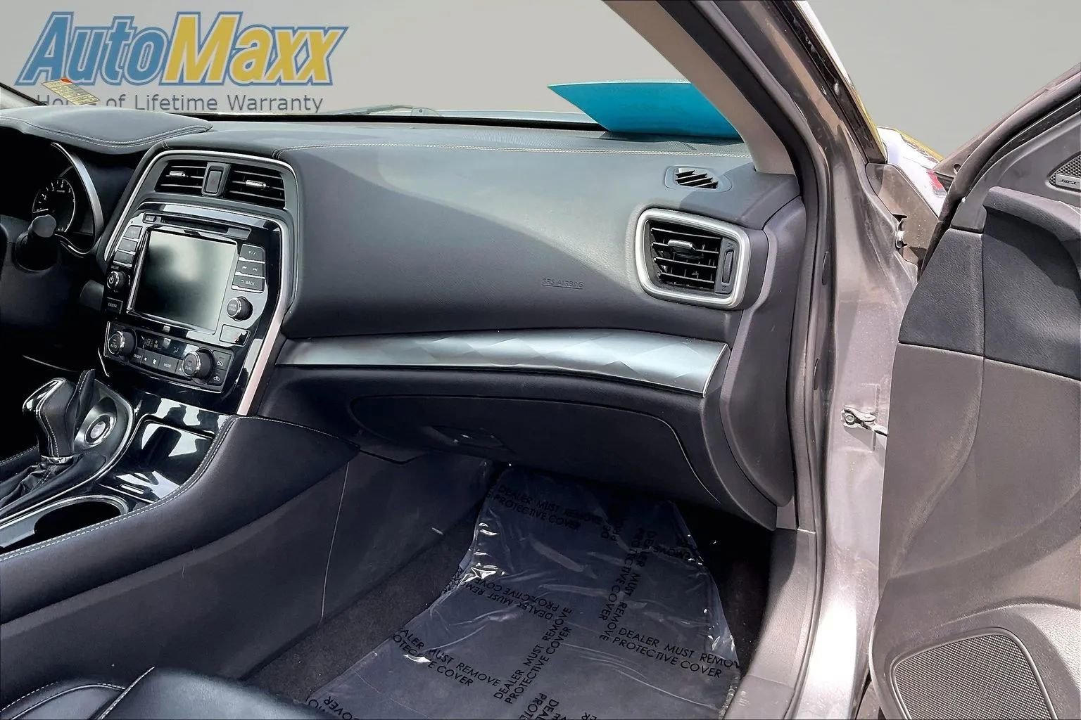 Used 2023 Nissan Maxima SL FWD image 32