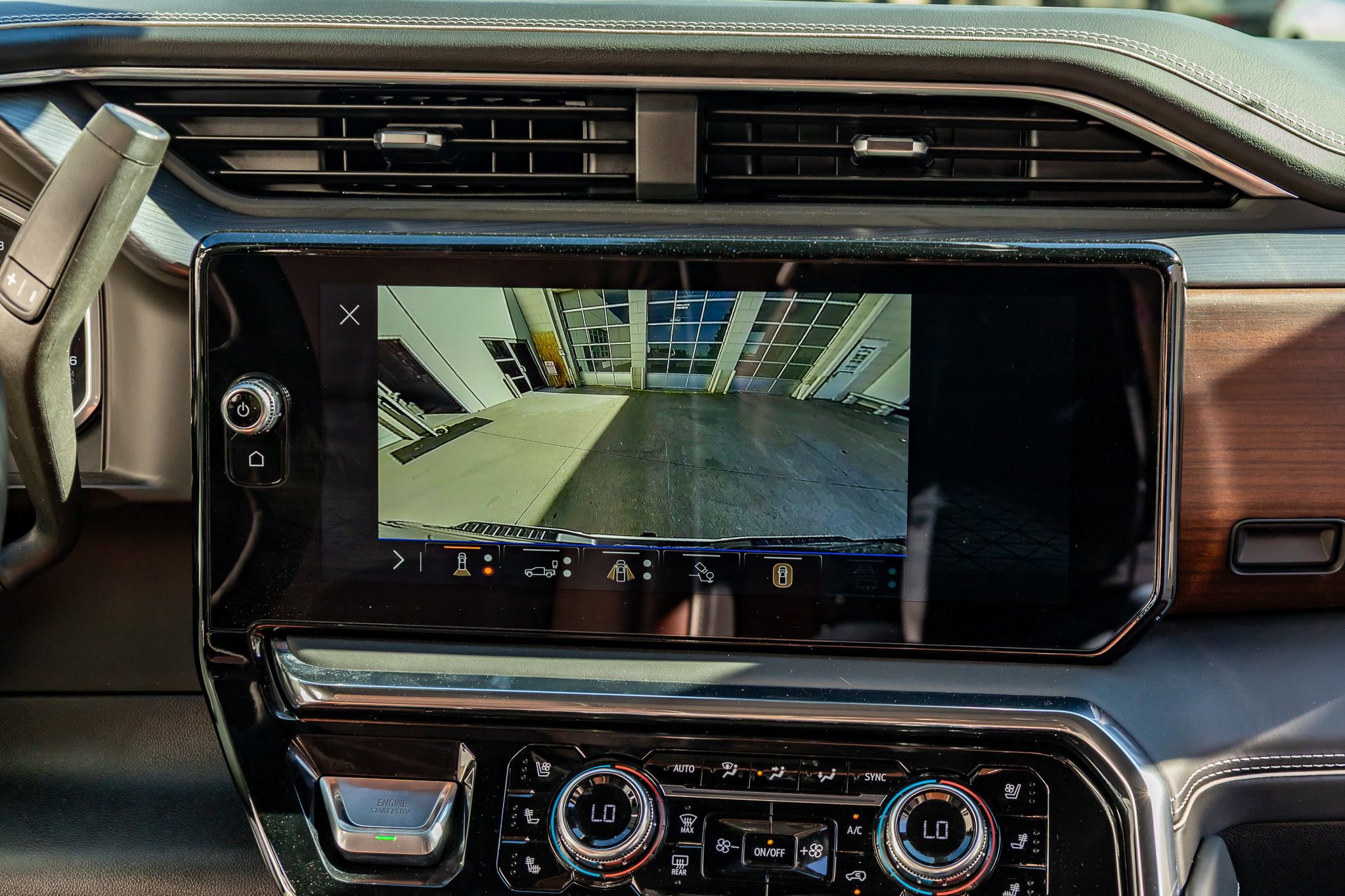 Used 2026 GMC Sierra 2500 Denali Ultimate w/ Max Trailering Package image 27