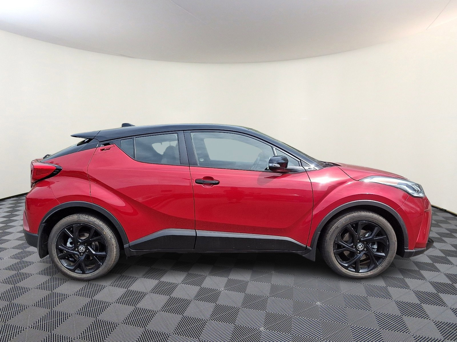 Used 2021 Toyota C-HR Nightshade FWD image 7