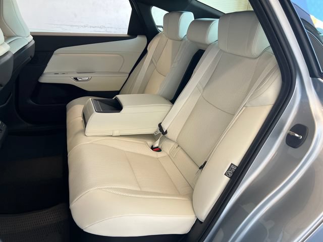 New 2026 Lexus ES 350e FWD image 43