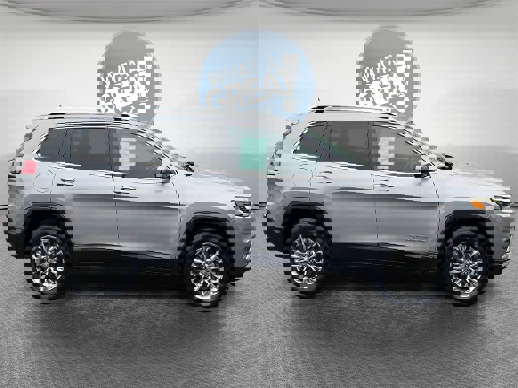 Used 2021 Jeep Cherokee Latitude Lux w/ Comfort/Convenience Group image 2