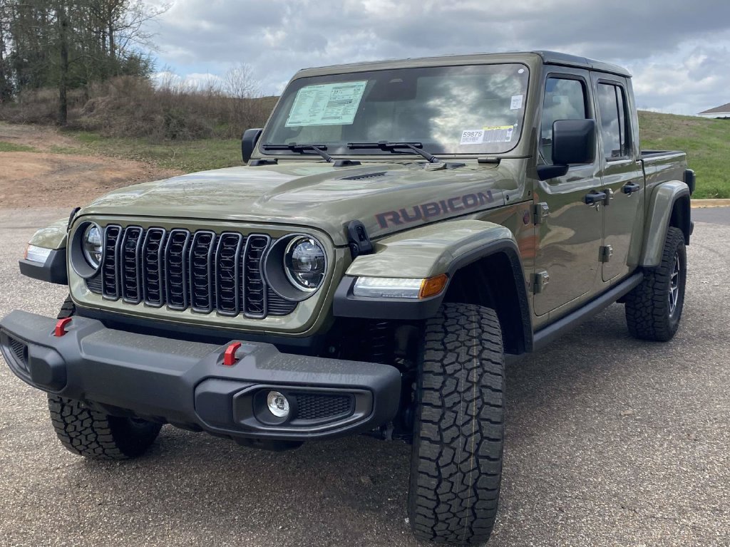 New 2026 Jeep Gladiator Rubicon w/ Steel Power Dome Hood Package AWD/4WD image 32