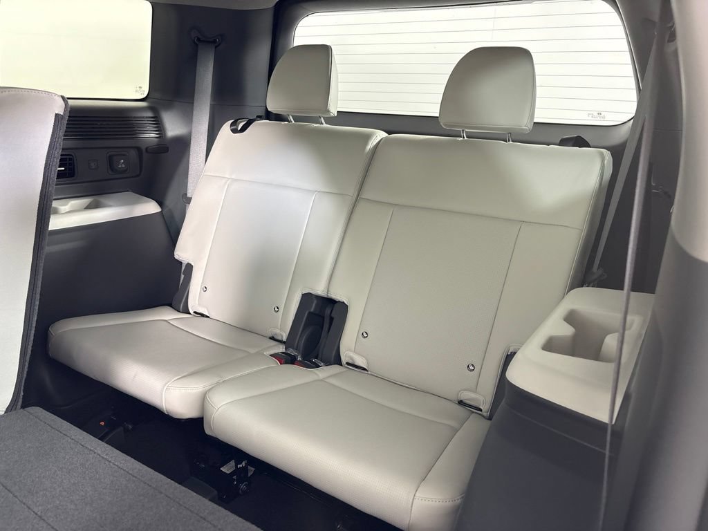 New 2027 Hyundai Santa Fe Limited FWD image 20